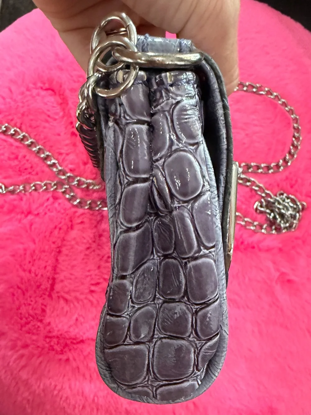 Vintage Guess Women’s Croc-Embossed Shoulder Bag in Lavender Gray